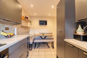 Kitchen/Diner- click for photo gallery